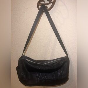 Black shoulder bag